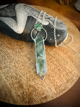 Load image into Gallery viewer, Flourite and Chrysoprase
